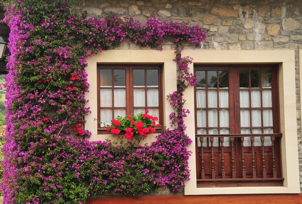 Casa Rural Llugaron I Miravalles Exterior foto