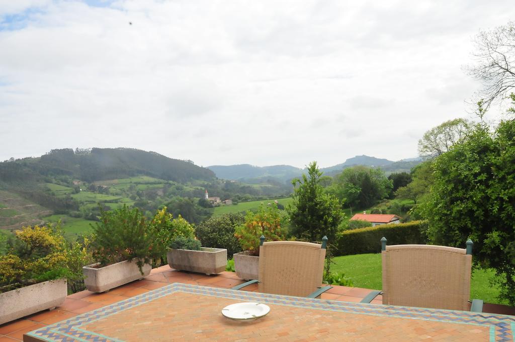 Casa Rural Llugaron I Miravalles Exterior foto